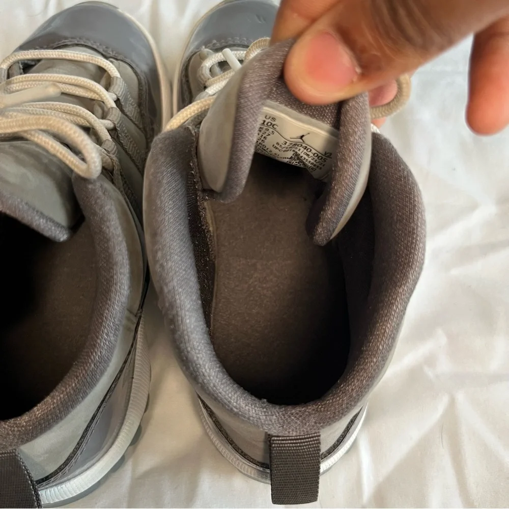 Jordan‎ 11 Retro Cool Grey size 10c